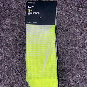 Nike Dry Cushioned Crew Socks